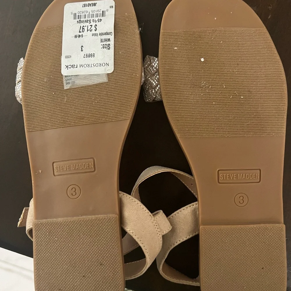 Girls Steve Madden Beige  Braided Sandals , two Zara tops , 1 pleaded skort - Picture 3 of 9